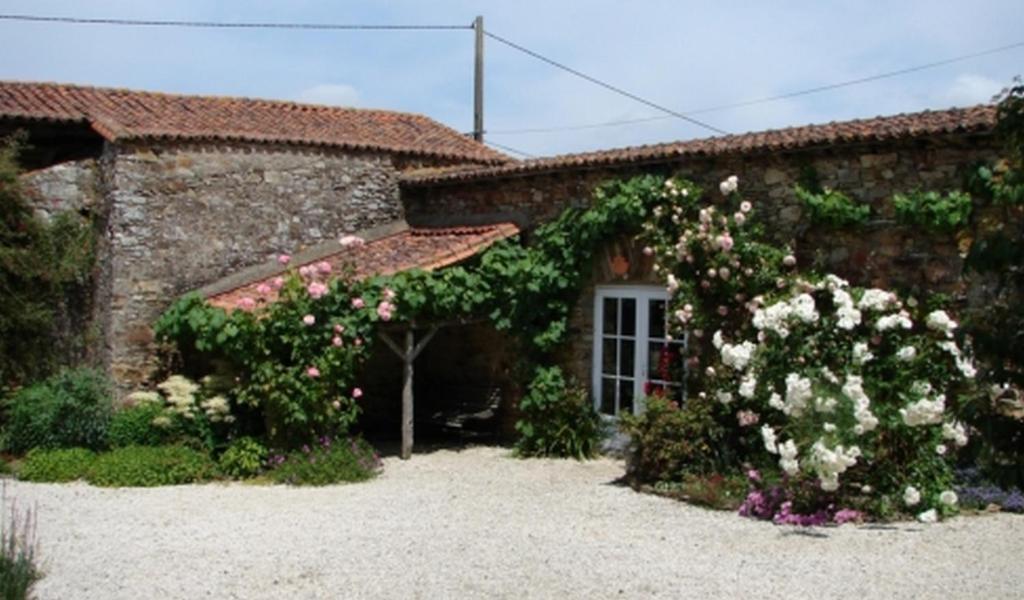 Bed and Breakfast Relais de la Rinière à Le Landreau Extérieur photo