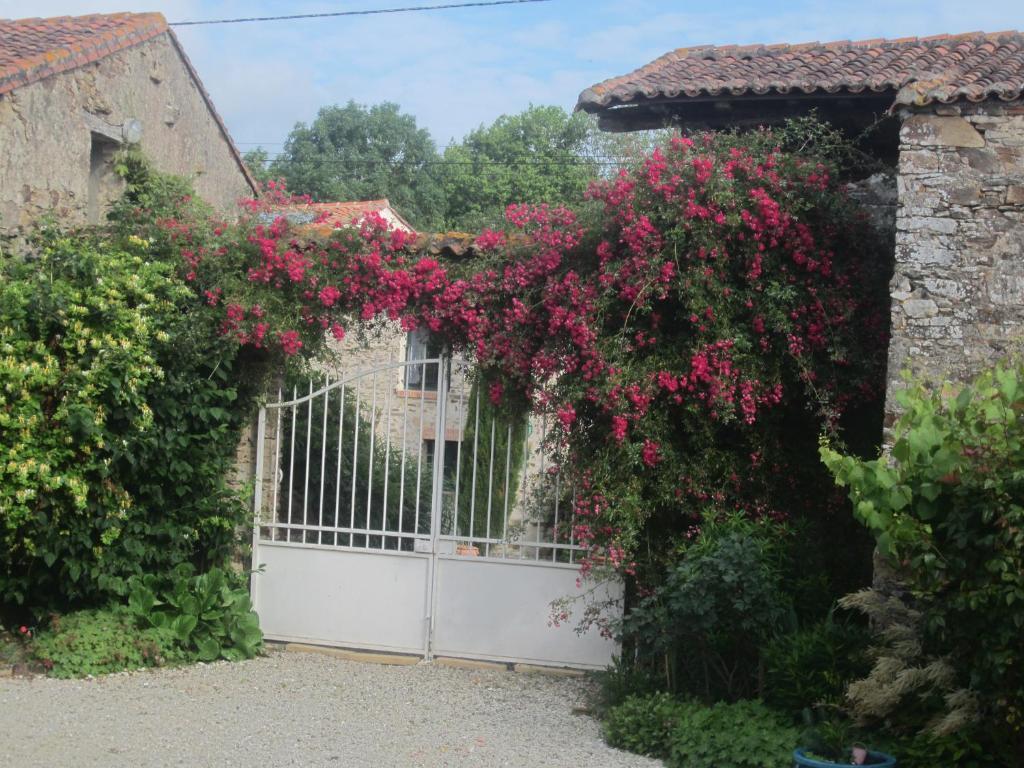 Bed and Breakfast Relais de la Rinière à Le Landreau Extérieur photo